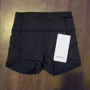 lululemon in movement short 2.5”